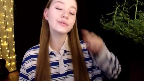 Snapshot of sindiwatsoon chatting on October 7, 11:25 am Sindi online show from October 7, 11:25 am