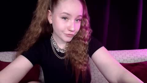 Snapshot of sindiwatsoon chatting on February 28, 3:15 pm Sindi online show from February 28, 3:15 pm