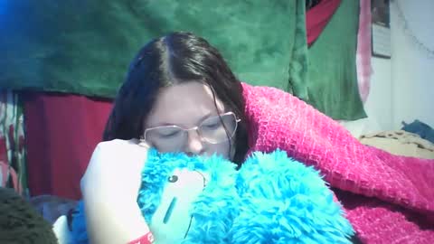 Snapshot of siofra chatting on February 6, 9:17 pm Siofra online show from February 6, 9:17 pm