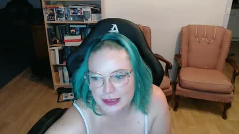 Snapshot of sireneserpens chatting on January 22, 1:42 pm Sirene Serpens online show from January 22, 1:42 pm