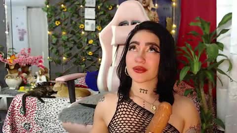 koral online show from February 1, 5:18 am