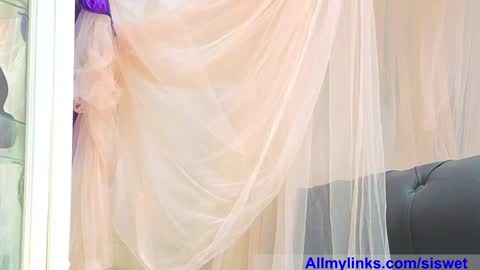 Elise online show from February 8, 2:21 pm