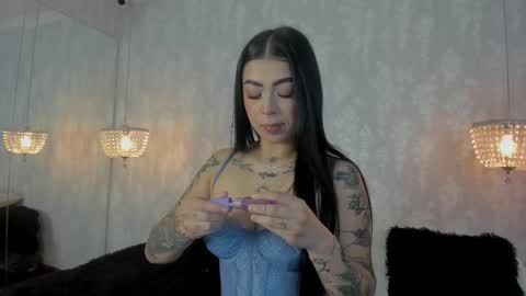 Snapshot of skailyn_angels chatting on October 15, 6:05 am SKAILYN ANGELS online show from October 15, 6:05 am