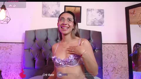 Snapshot of skarleth_xxxx chatting on December 10, 1:11 am Elizabeth online show from December 10, 1:11 am