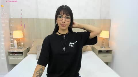 Snapshot of skinny_emily chatting on September 11, 7:47 pm Emily Rojas online show from September 11, 7:47 pm