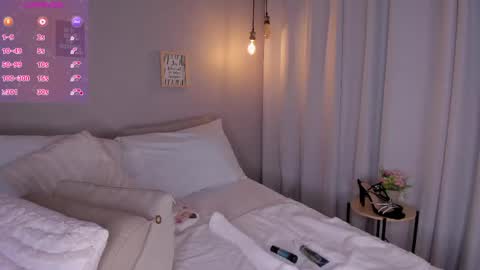 Loren Moreno online show from April 23, 4:09 am