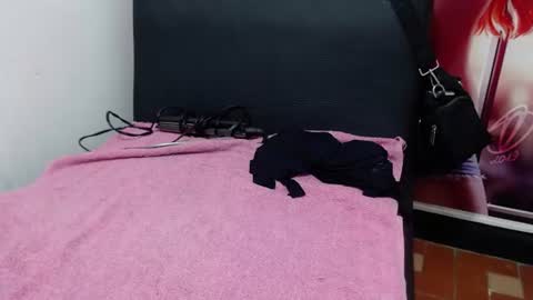  Kim skinny  online show from July 12, 3:57 pm