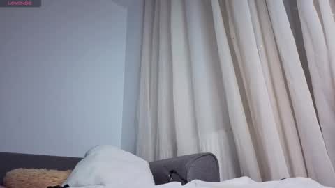 SkinnyMode online show from October 18, 12:46 am