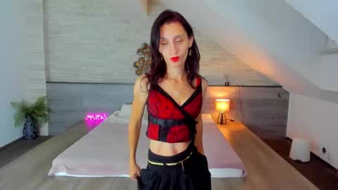 Snapshot of skinnystar_ chatting on October 12, 4:48 am Julia online show from October 12, 4:48 am