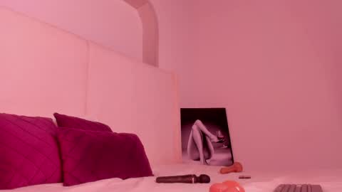 Sky Caroline online show from May 15, 11:18 pm