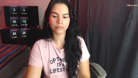 Snapshot of sky_lover_ chatting on October 20, 9:45 am Sky online show from October 20, 9:45 am