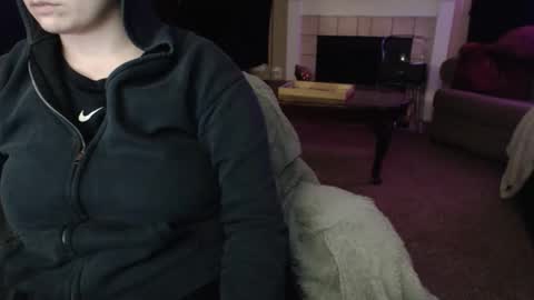 SKYLE   online show from April 21, 1:53 am