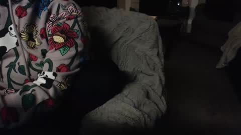 SKYLE   online show from April 25, 3:09 am