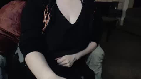 SKYLE   online show from April 15, 4:13 am