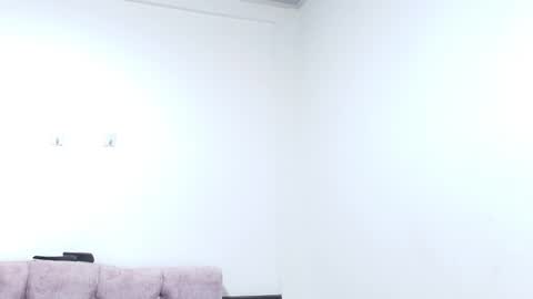 Snapshot of skye_moore chatting on October 20, 12:08 pm skye moore online show from October 20, 12:08 pm