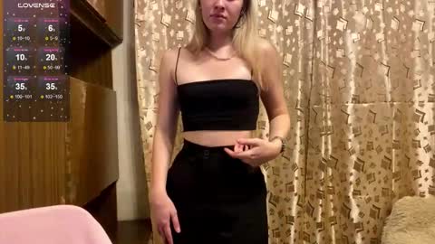 skyedavis online show from January 6, 7:17 pm