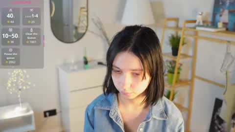 Snapshot of skyemcguire chatting on November 1, 5:33 am Melissa online show from November 1, 5:33 am