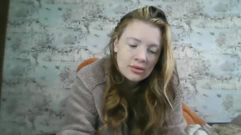 Skyler online show from October 26, 7:04 am