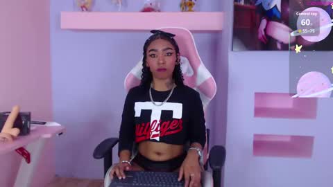 skylerbloom online show from October 11, 3:11 am