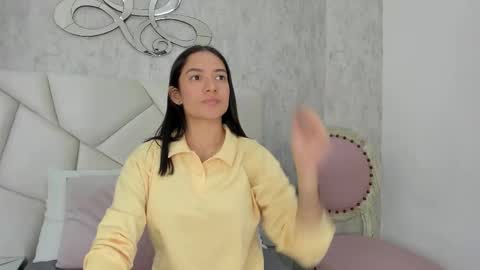 Skyler online show from October 11, 8:11 pm