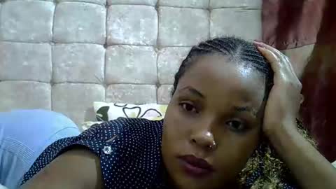 Snapshot of skylight_xoxo chatting on October 2, 11:15 am skylight_xoxo online show from October 2, 11:15 am