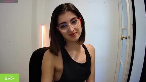 Snapshot of slimbaby69 chatting on December 12, 3:16 pm Ivi online show from December 12, 3:16 pm