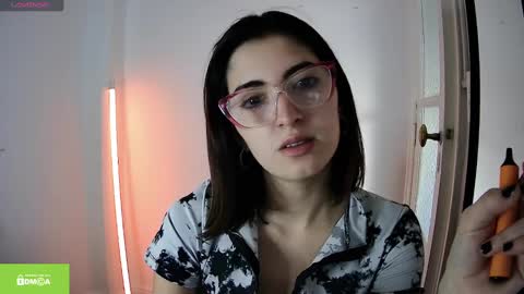 Snapshot of slimbaby69 chatting on December 10, 5:55 pm Ivi online show from December 10, 5:55 pm