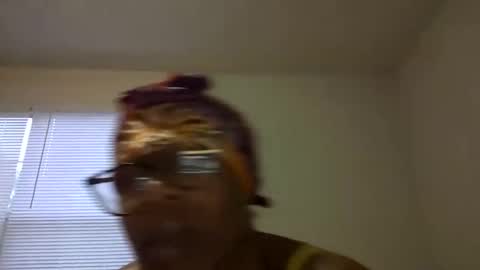 Snapshot of slimmmgooodiexoxo chatting on September 25, 11:31 am slimmmgooodiexoxo online show from September 25, 11:31 am