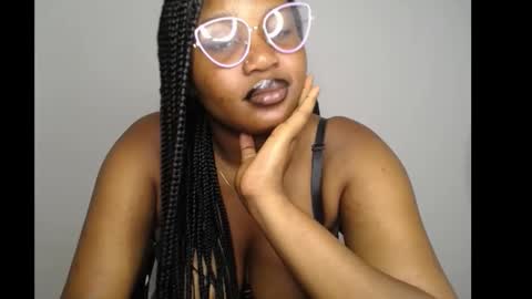 Jemila online show from December 9, 2:17 pm