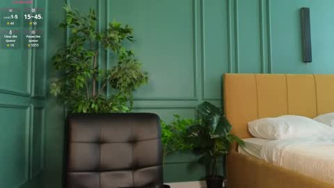 Emilia online show from April 24, 12:30 pm