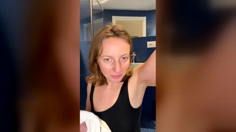 slow_poison69 online show from February 8, 4:44 pm