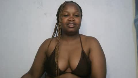 slutty_shan online show from October 12, 5:04 pm