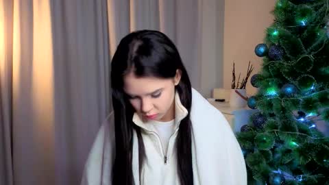 Lily online show from January 12, 1:05 pm