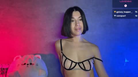 Melani online show from April 25, 7:22 pm