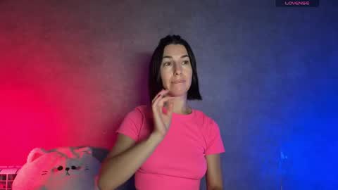 Melani online show from June 8, 8:09 pm