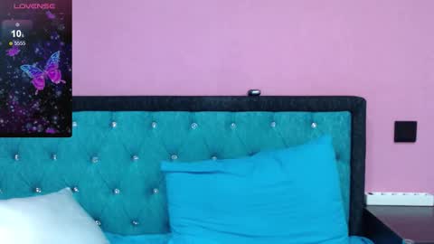 smile_cute_fox online show from November 18, 12:39 pm