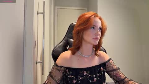 Emily Burns online show from January 7, 7:39 pm