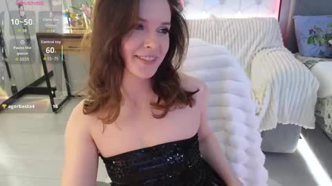 smilym online show from April 18, 12:13 am