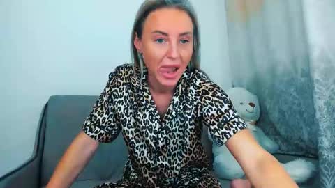 Sneja online show from February 26, 1:43 pm