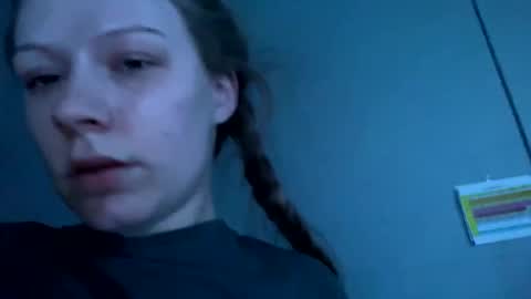 snowbrielle online show from January 28, 7:22 am