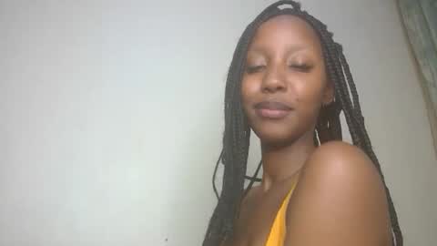 snowfox254 online show from October 16, 8:00 pm