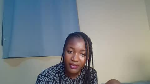 Snowie eyes online show from December 15, 10:26 pm