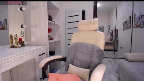 Monna online show from November 24, 6:32 pm