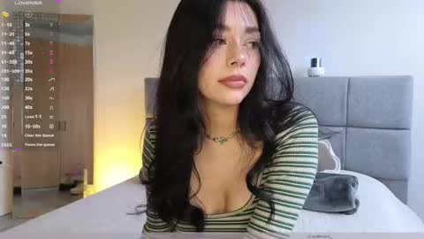 IG Soffimoon   I THANK YOU FOR LEAVING YOUR FOLLOW online show from February 23, 9:36 pm