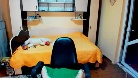 Soffy online show from June 9, 4:34 am