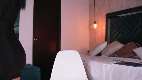 Sofi online show from April 23, 11:28 am