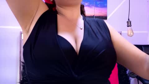 Sofi Noa online show from November 12, 11:30 am