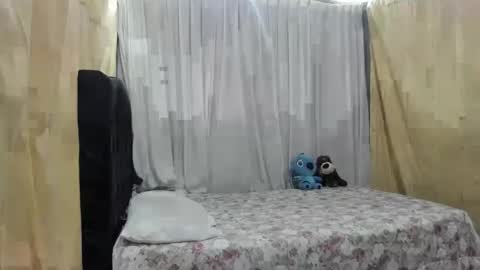 Snapshot of sofia1121s chatting on October 15, 1:41 am sofia1121s online show from October 15, 1:41 am