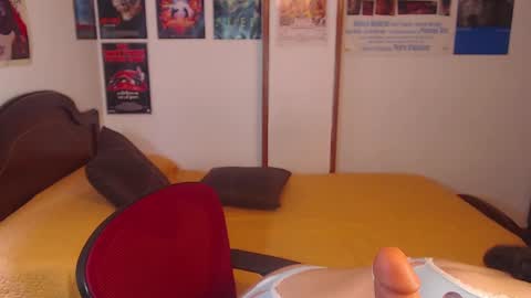 Snapshot of sofia_coolle chatting on December 17, 7:04 pm Sofi online show from December 17, 7:04 pm