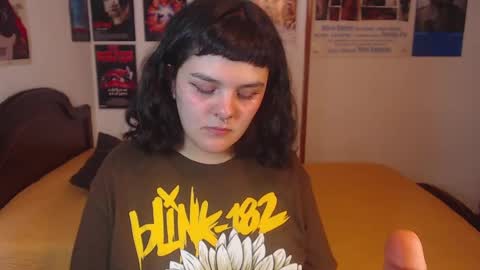 Snapshot of sofia_coolle chatting on December 12, 9:15 pm Sofi online show from December 12, 9:15 pm
